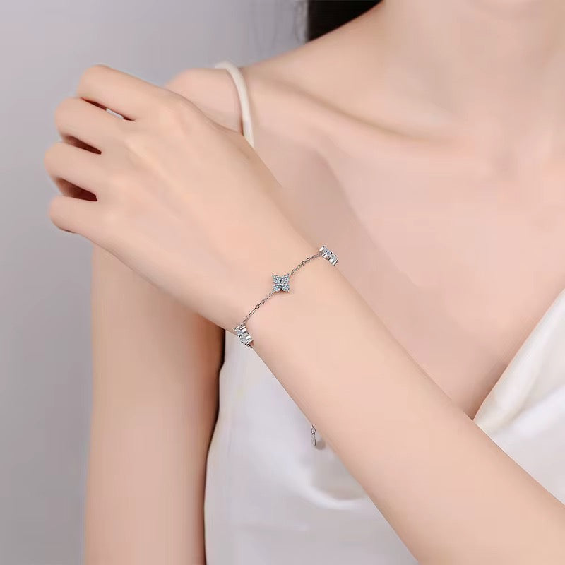 Celeste Floral Moissanite Bracelet