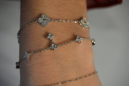 Élodie Moissanite Clover Bracelet
