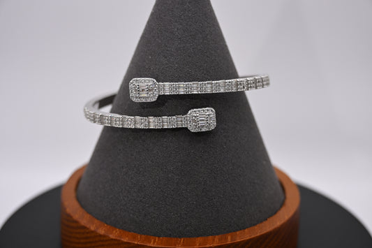 The Sovereign Asscher Bypass Bangle