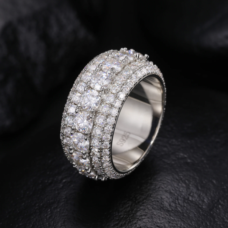 The Monarch Five Row Men’s Moissanite Band