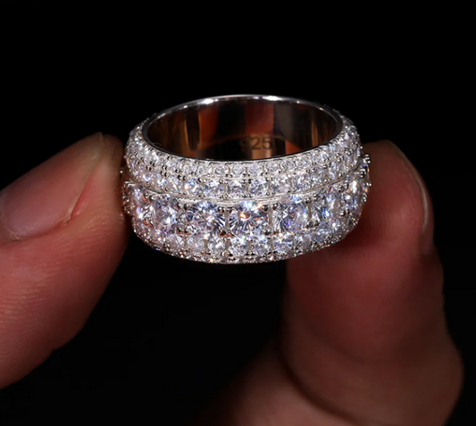 The Monarch Five Row Men’s Moissanite Band
