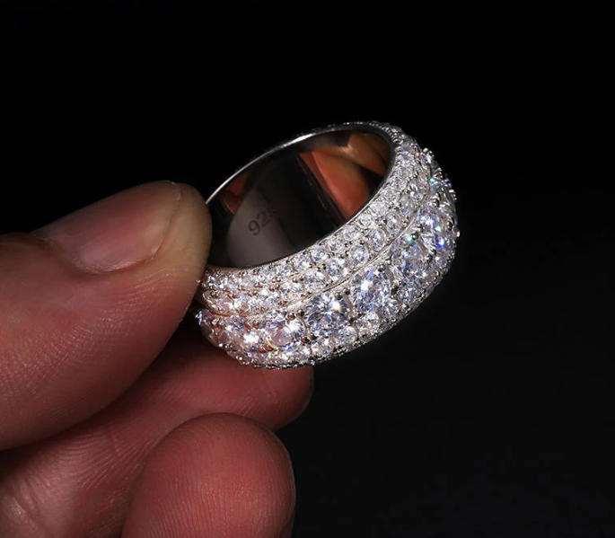 The Monarch Five Row Men’s Moissanite Band
