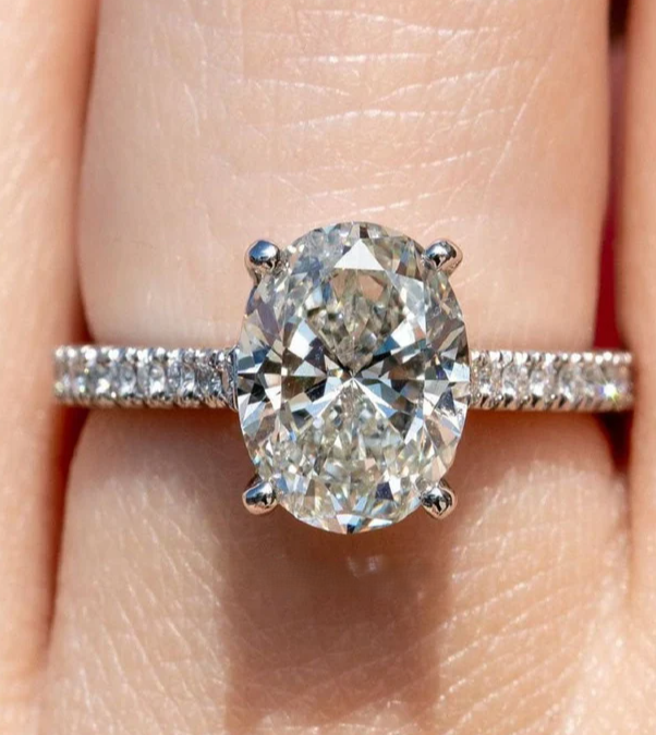 The 2 Ct Everleigh Oval Ring