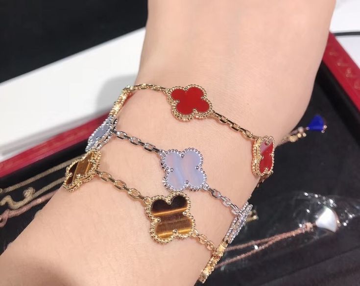 Red Clover Alhambra Bracelet