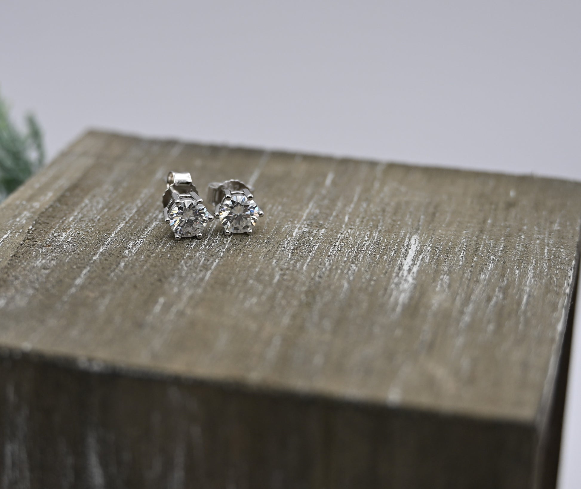 6prong s925 silver .5 carat moissanite D color VVS1